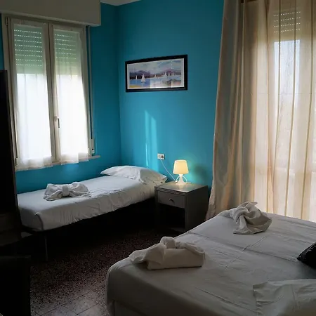 Adele Hotel