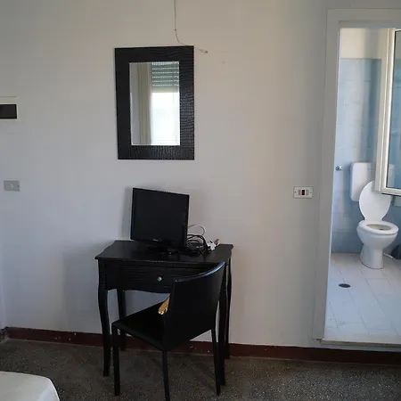 Hotell Adele 2*